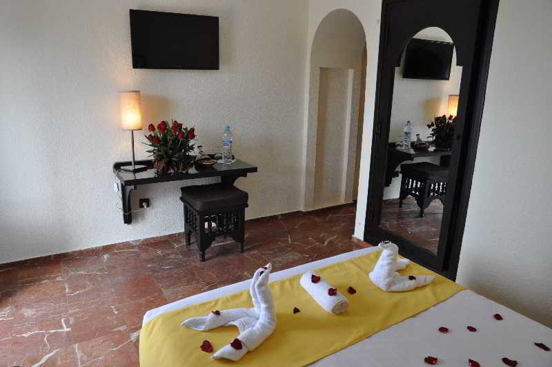 Hotel Les Omayades Agadir Esterno foto