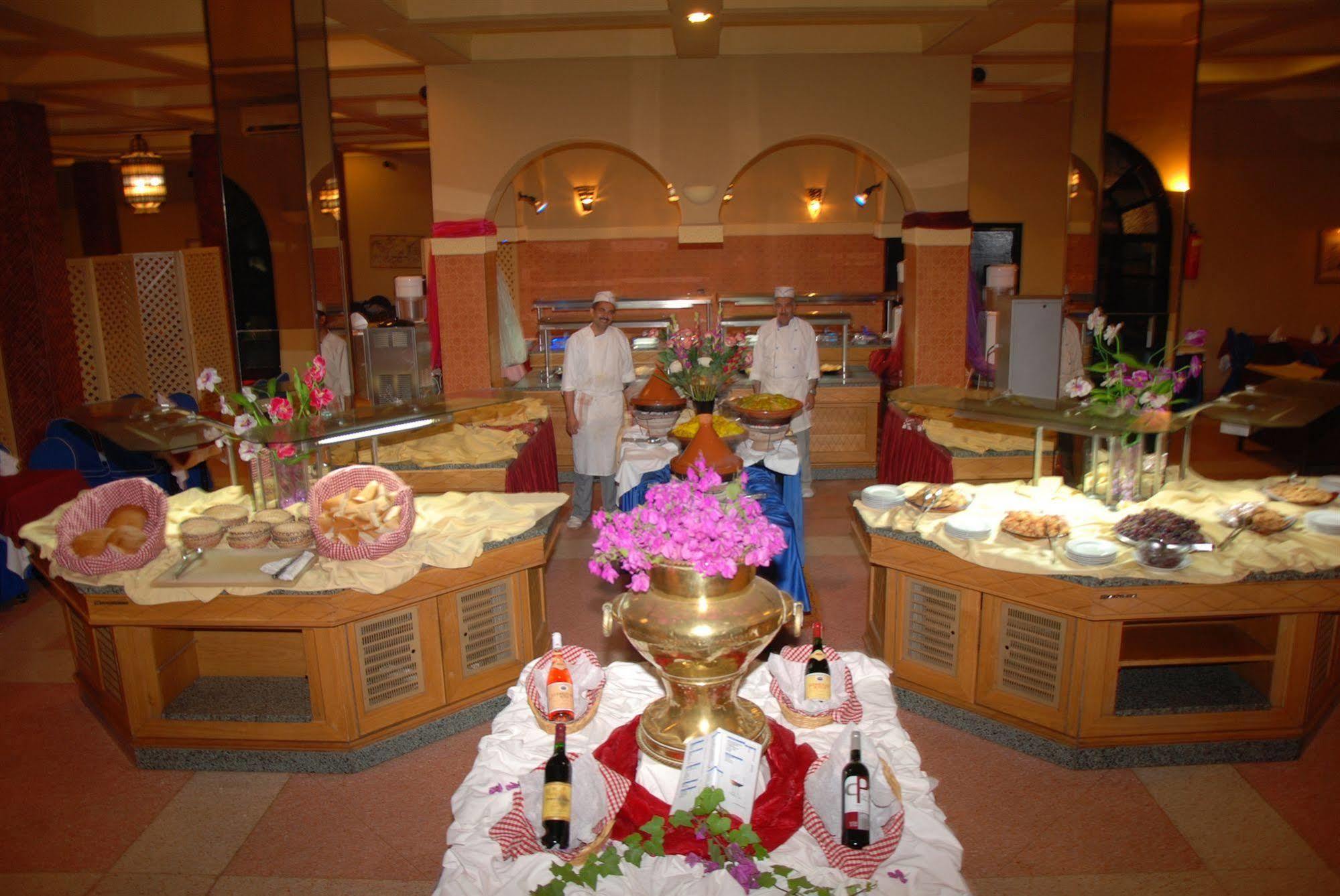 Hotel Les Omayades Agadir Esterno foto