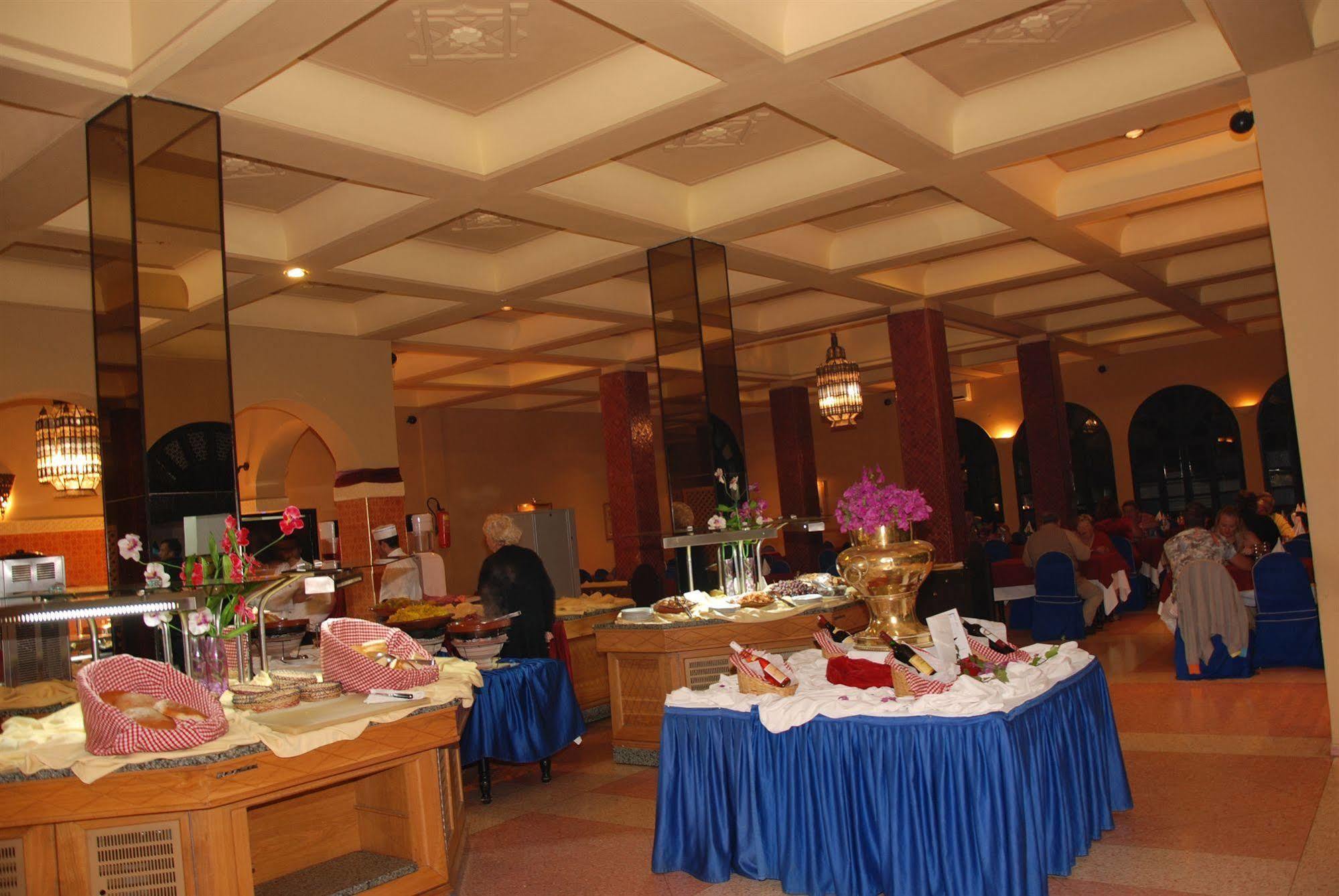 Hotel Les Omayades Agadir Esterno foto